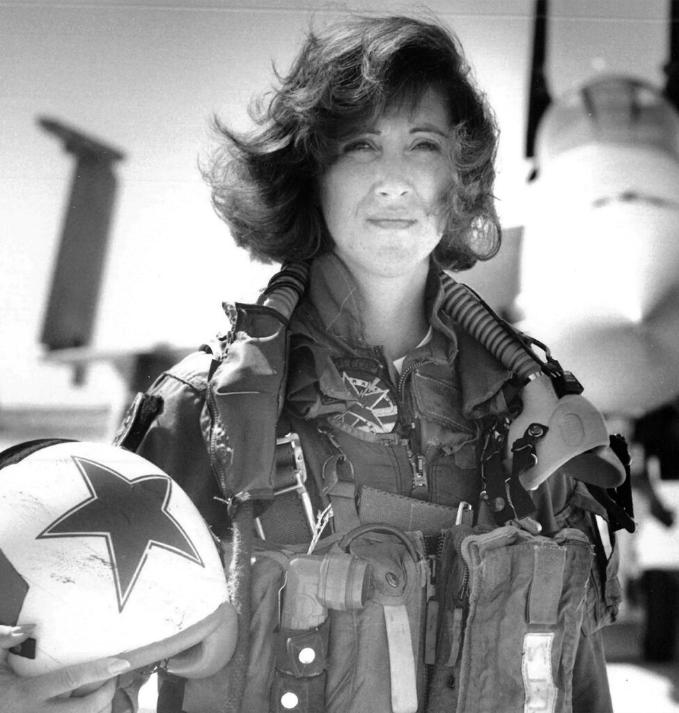 Tammie Jo Shults